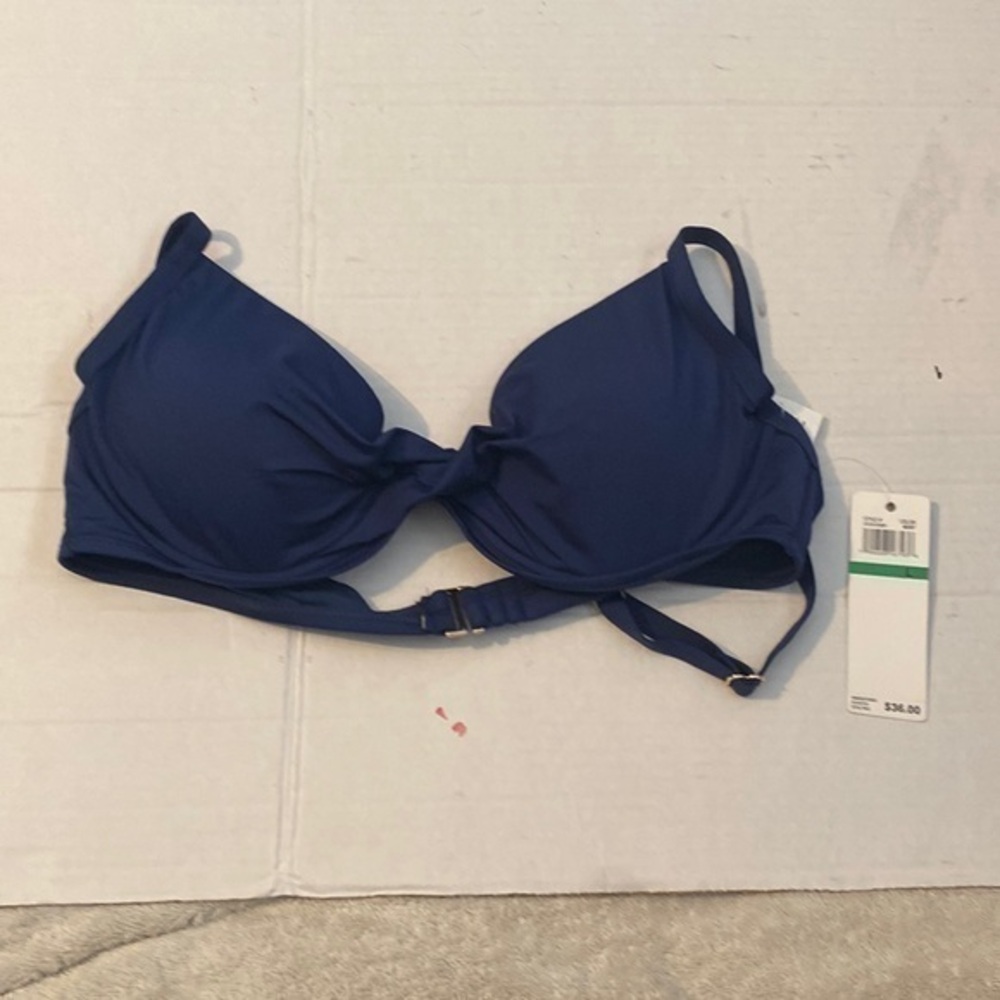 Catalina Twist-Front Underwire Bikini top